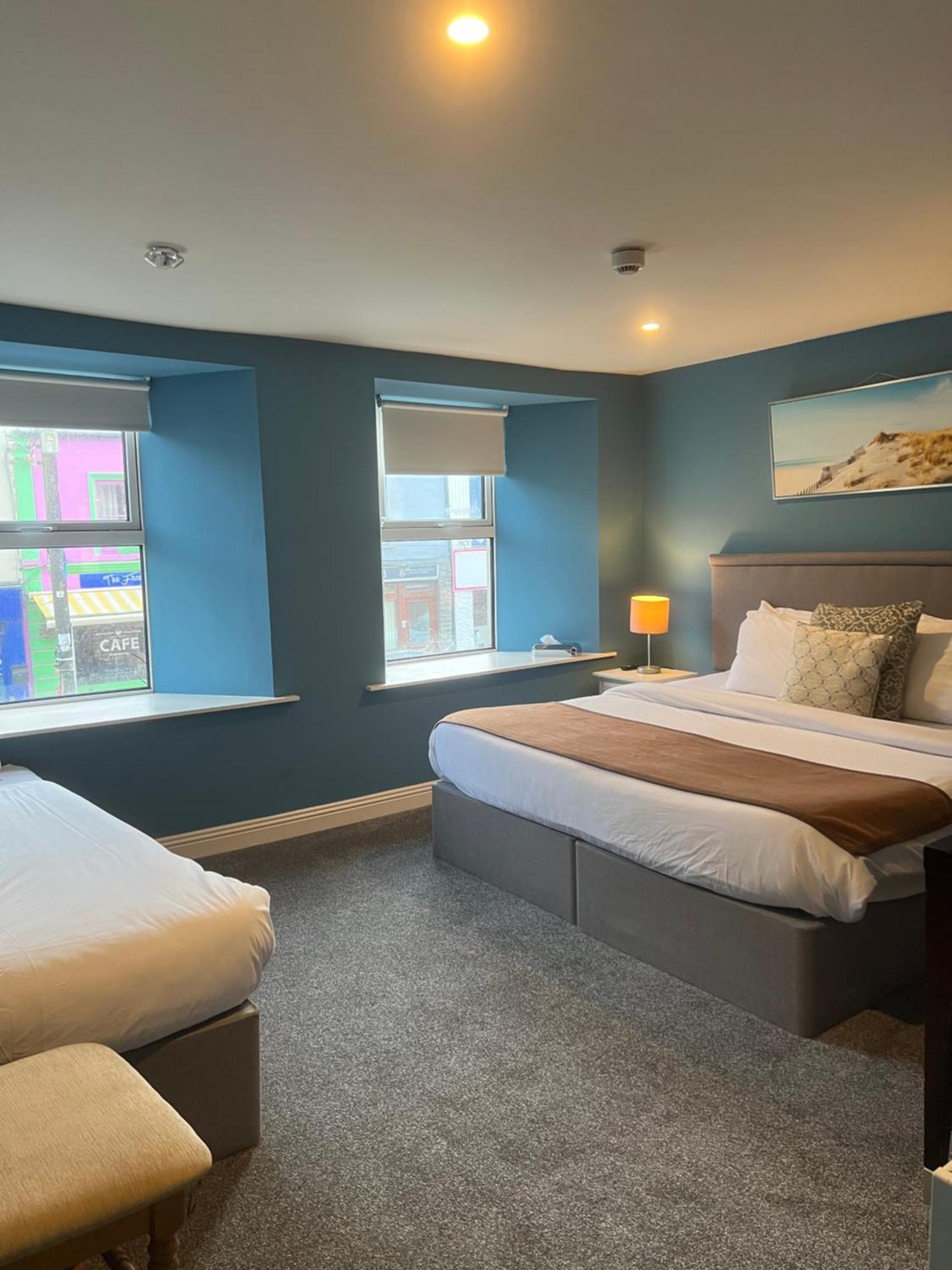 Bed and Breakfast The Townhouse Milltown Malbay Exterior foto
